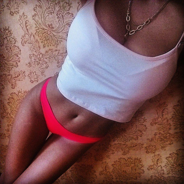 Экспертка в удовольствии приглашает в гости на интимное свидание. Обещаю тебе незабываемые ощущения и море страсти! 28362, 22 года